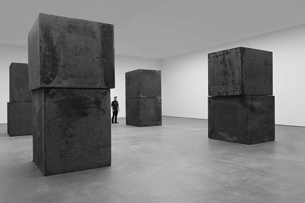 RICHARD SERRA Equal at David Zwirner