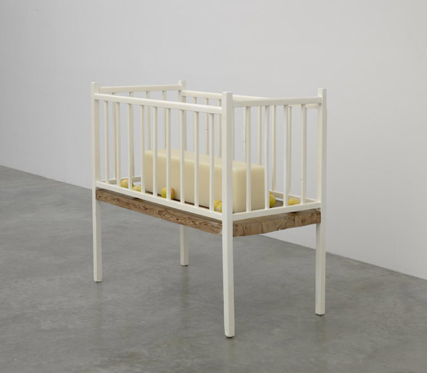 Robert_Gober_Crib